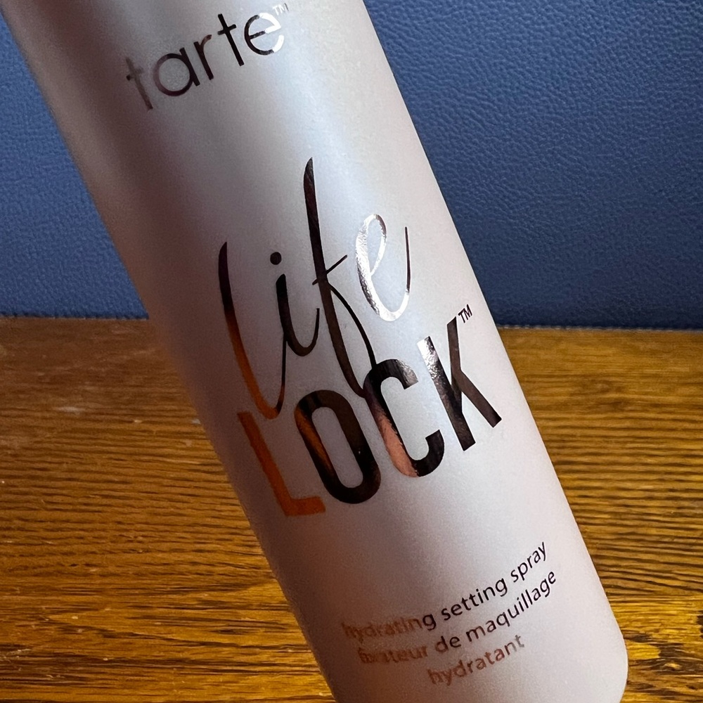 Tarte Life Lock Setting Spray with Silver Cap - Picture 3 of 3